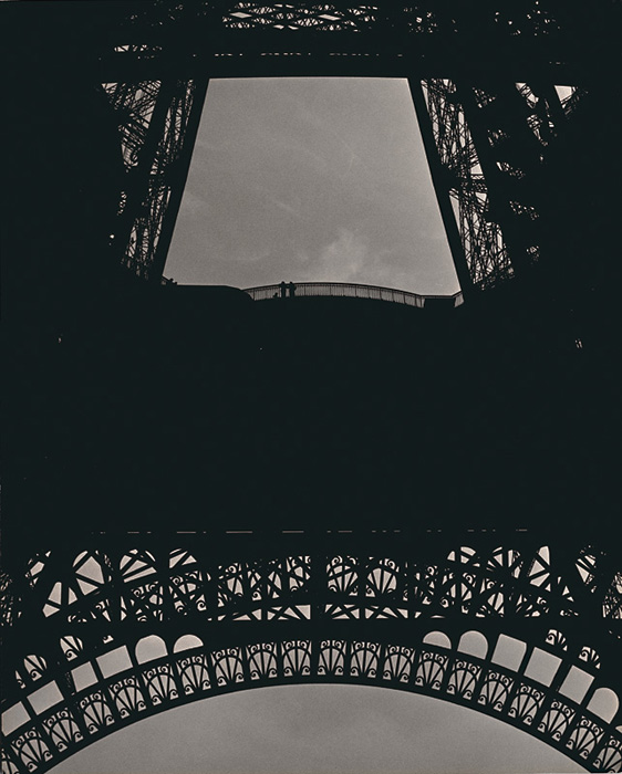 Ilse Bing - Tour Eiffel, Paris