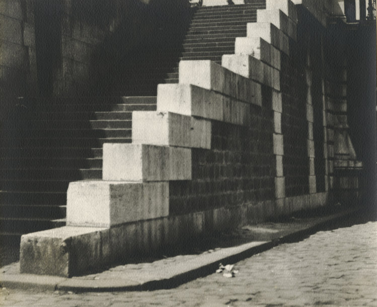 G. Huygeveld - Fransche Steen (Stone Staircase)