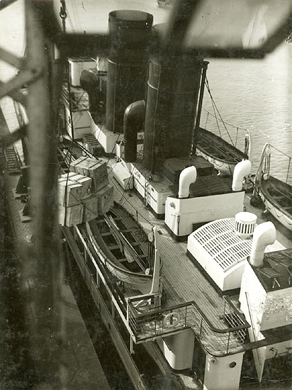 Geza Vandor - Deck of Steamship from above