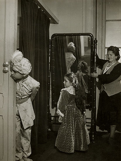 Robert Doisneau - Children in Costume with Mirror