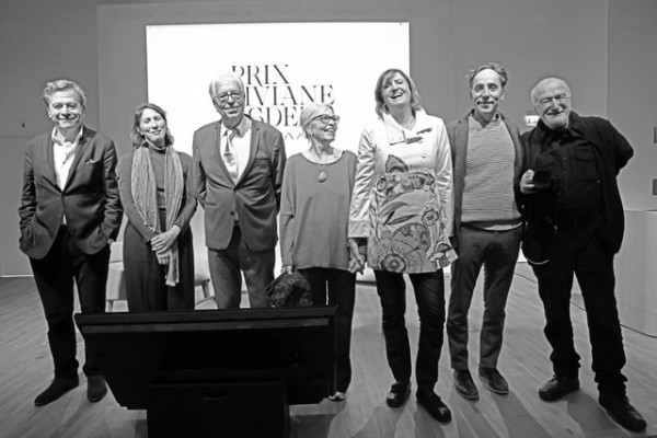 Antoine de Galbert (jury 2025), Sonia Voss (jury 2025), Robert Pujade (jury 2025), Dorte Eilsfeldt (laureate), Viviane Esders, Arnaud Levenes (jury 2025), Bohdan Holomicek (finaliste). © Michel Lunardelli Antoine de Galbert (jury 2025), Sonia Voss (jury 2025), Robert Pujade (jury 2025), Dorte Eilsfeldt (laureate), Viviane Esders, Arnaud Levenes (jury 2025), Bohdan Holomicek (finaliste). © Michel Lunardelli